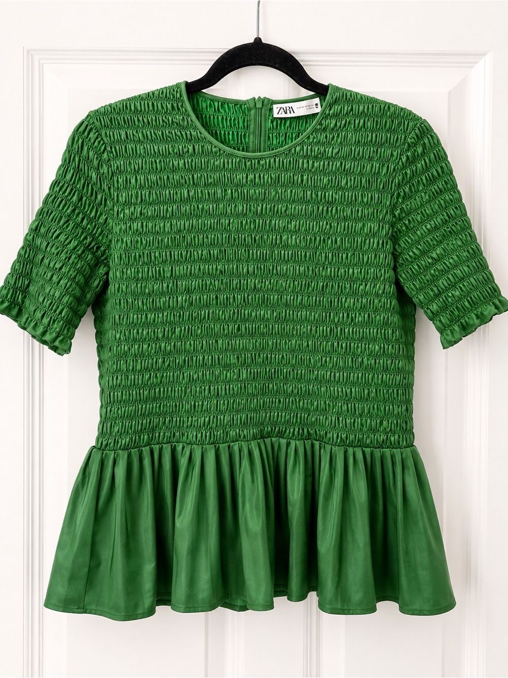 Zara Kelly Green Smocked Peplum Top Size L Short Sleeve Statement Blouse